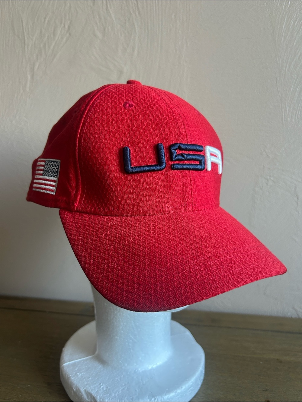 New Era Golf Red Team USA 2018 Ryder Cap Wi/ American Flag & Patch Of Trophy Cup